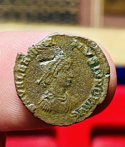 Valentinian nummus - ii,