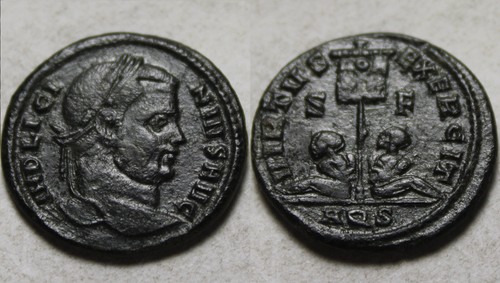 Licinius standard captives - licinius,
